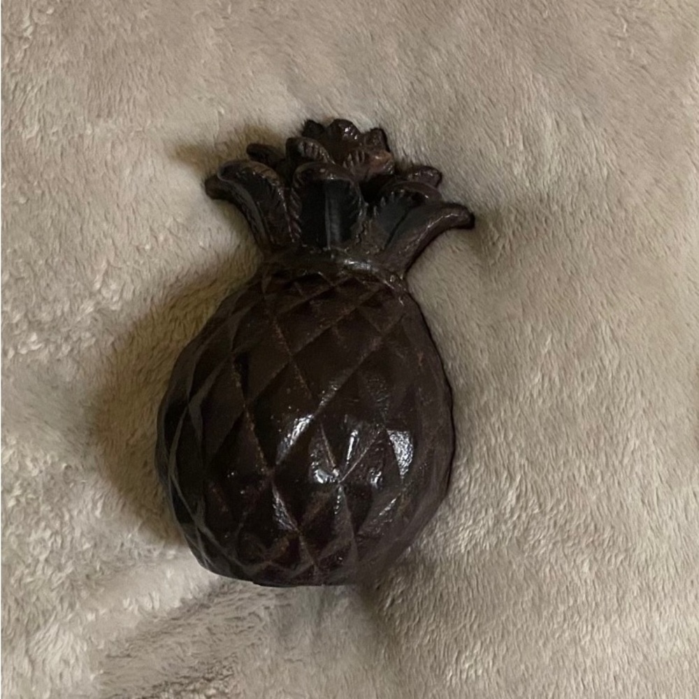 Vintage Cast Iron solid Pineapple Door Stop, Weighs over 5lbs